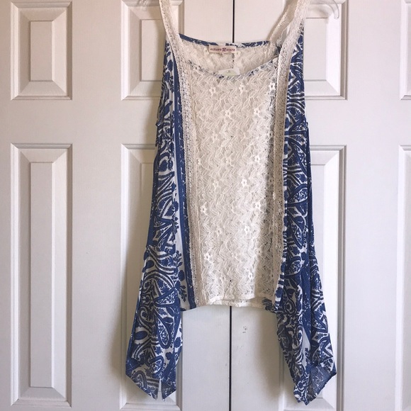 Altar'd State Tops - Never worn Altar’d State top